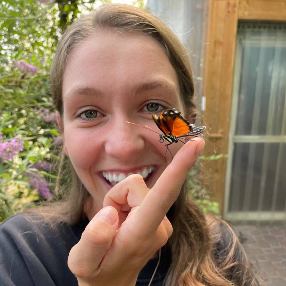 Meet your Posher, Stephanie